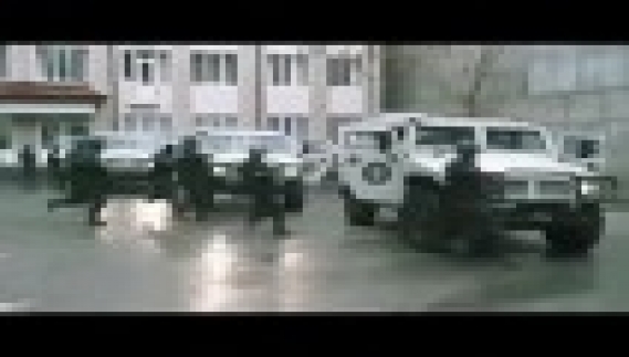 خودرو های زرهی نزدیک محل گروگانگیری ارمنستان خودرو های زرهی نزدیک محل گروگانگیری ارمنستان